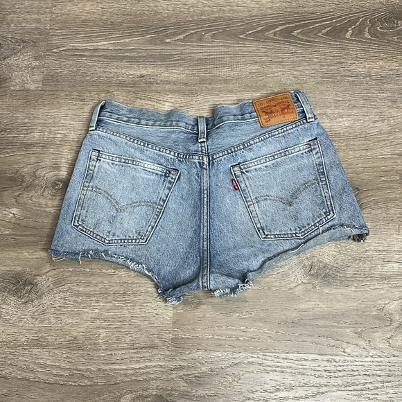 Levi’s 501 High Waisted Button Fly Jean Shorts with Embroidered Palm Tree Sz 29 - Picture 9 of 10